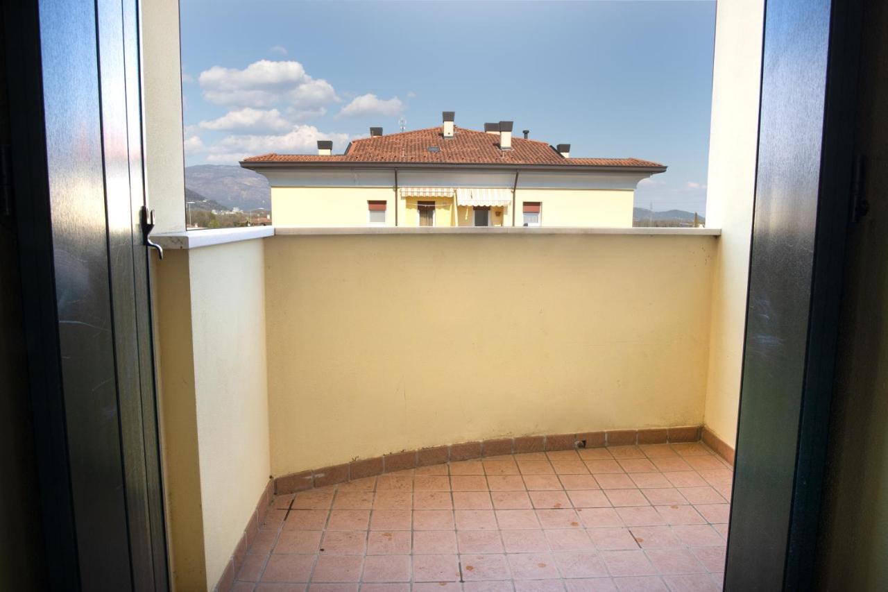Appartamento Borgo Peschiere 마니아고 외부 사진